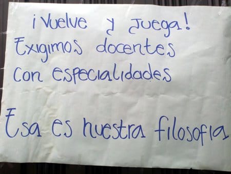 Vuelve y Juega