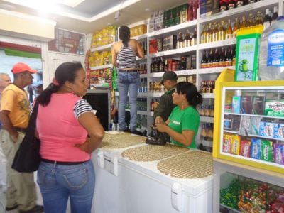 Policia licores 1