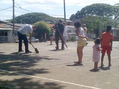 policia barrio jardin