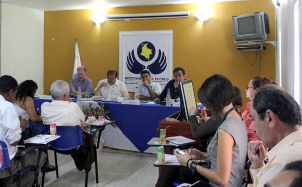 Defensor Regional del Valle en compañía del vicepresidente y gobernadores de Nariño y Cauca