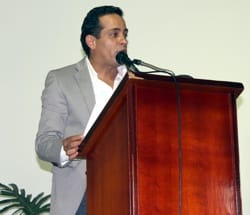 Alexander López