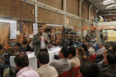 VELASCO CON ZAPATEROS