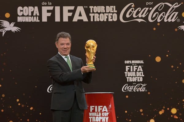 Presidente Santos está optimista de lo que hará Colombia en el Mundial de Fútbol de Brasil Presidente Santos está optimista de lo que hará Colombia en el Mundial de Fútbol de Brasil