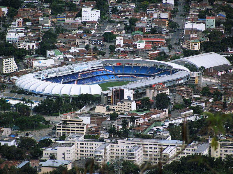 Estadio Pascual Guerrero visto desde Cristo Rey Estadio_Pascual_Guerrero_visto_desde_Cristo_Rey