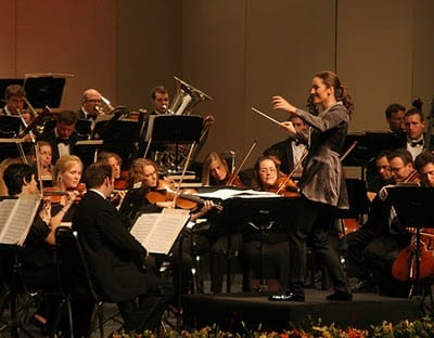 Licenciatura en Música - Unicauca ALONDRA DIRIGIENDO