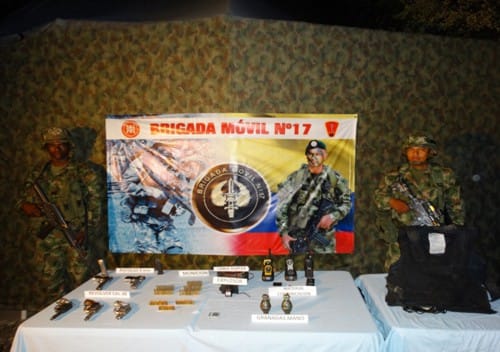 ARMAMENTO DECOMISADO A LOS CAPTURADOS 1
