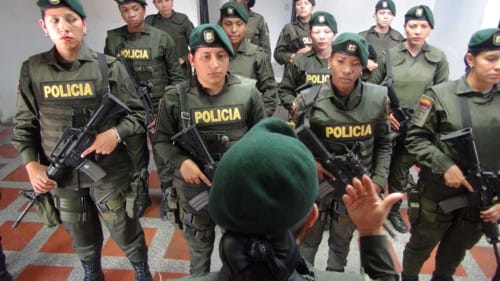 Mujeres policias Mujeres policias 1
