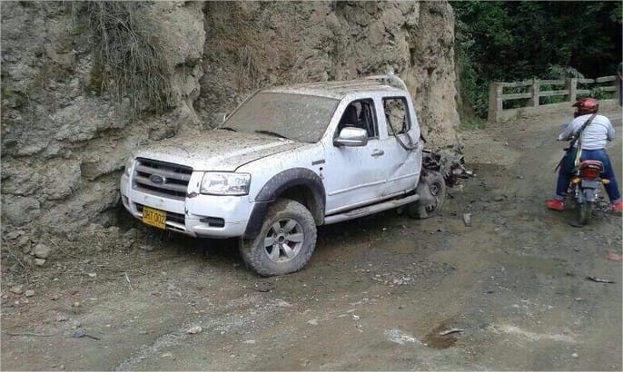 Carro bomba Inzá Carro bomba 2