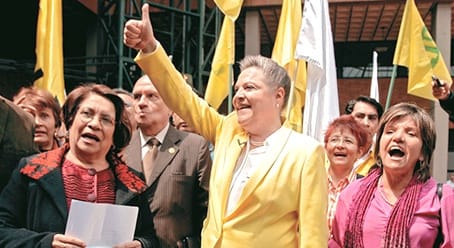 Clara López Clara López