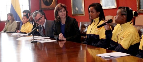 ninas-atletas-antioquia-y-cauca-estados-unidos2 (1)