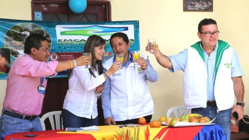 Brindis con agua potable