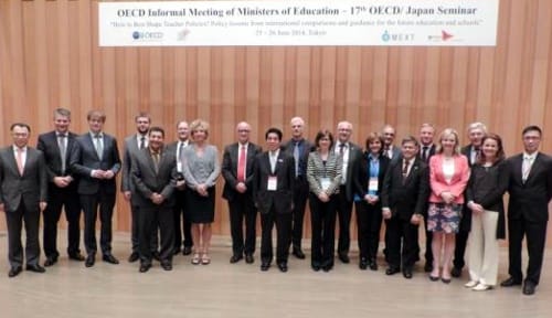 ministra de educación - OCDE