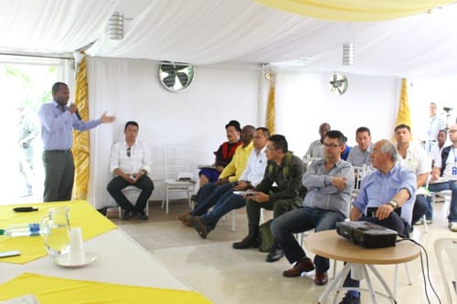 El alcalde Buenos Aires, Elías Larrahondo El alcalde Buenos Aires, Elías Larrahondo