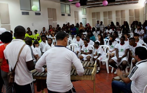 La prueba de los instrumentos se convirtió en toda una presentación musical 2. La prueba de los instrumentos se convirtió en toda una presentación musical