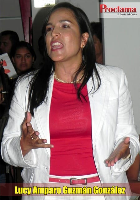 Lucy Amparo Guzmán González Lucy Amparo Guzmán G.