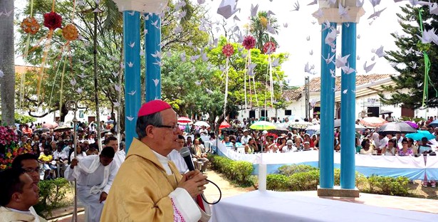 Fiestas Niña Maria de Caloto - monseñor Iván Antonio Marín Fiestas Niña Maria de Caloto - monseñor Iván Antonio Marín