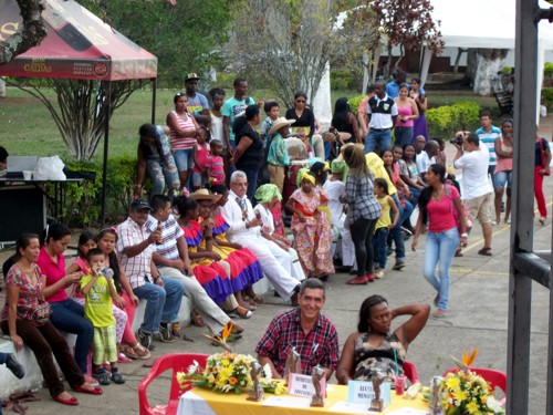 XII Festival de Música Campesina Colombiana en Caloto Alcalde compartiendo con la Escuela de Musica Niña Maria Hacienda Japio