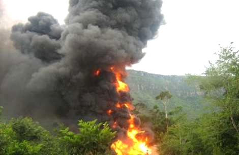 Explosivos detonados controladamente en Suárez - Cauca Explosivos detonados controladamente en Suárez - Cauca