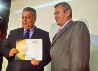 Oscar López Noguera, Carlos Julio Castellanos, presidente ACORD Colombia. OSCAR LOPEZ NOGUERA PREMIO NACIONAL DE PERIODISMO DEPORTIVO 2014