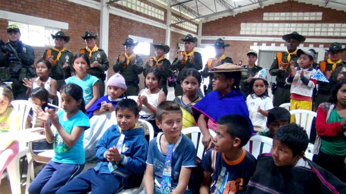 Policía de Carabineros - Cauca celebró múltiple cumpleaños en Morales Policía de Carabineros - Cauca celebró múltiple cumpleaños en Morales1