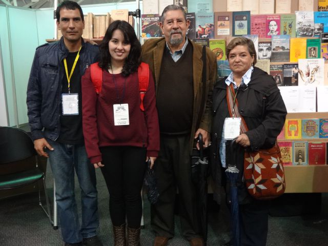 De derecha a izquierda: Gladys Ceabatto, q.e.p.d.; José Luis Díaz Granados, Carolina Granados, Camilo E. Orozco, en la última feria del ibro de Bogotá 2014 de derecha a ozquierda; Gladya Ceabatto (q,e.p.d) José Luis Díaz Granados, Carolina Granados, Camilo E. Orozco, en la última feria del libro de Bogotá 2014