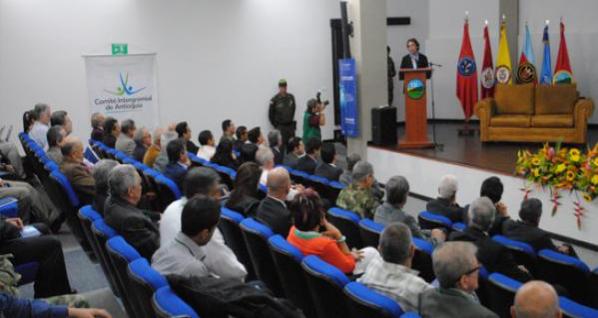 Foro Regional de Seguridad y Defensa foto foro medellin_3.preview_4_0