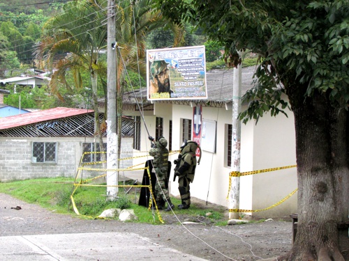 Desactivan explosivos en Inzá, Cauca Desactivan explosivos instalados por las Farc en Inzá