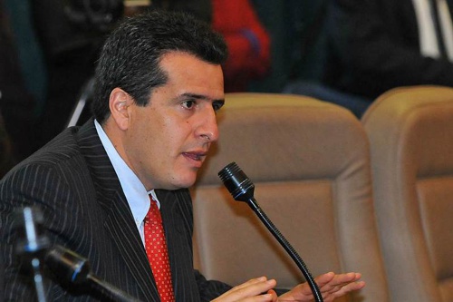 Senador Velasco se tiró en las víctimas