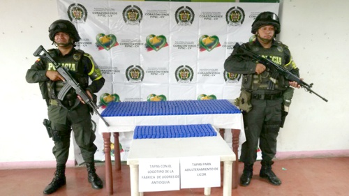 Policía incautó tapas para licor adulterado en Cauca Policía incautó tapas para licor adulterado en Cauca