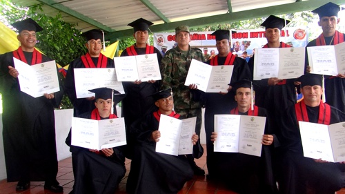 20 Soldados del Norte del Cauca se graduaron de bachilleres en Miranda 20 Soldados del Norte del Cauca se graduaron de bachilleres