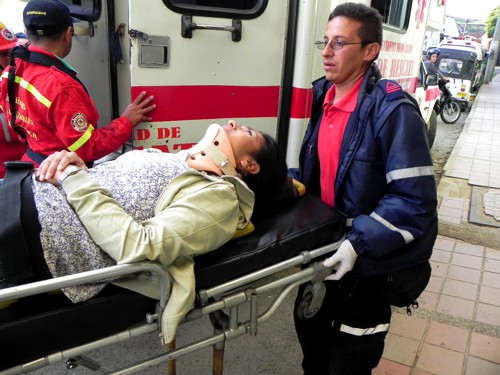 Accidente de tránsito deja 14 personas lesionadas en El Pital Accidente de tránsito deja 14 personas lesionadas en Cauca