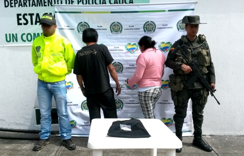 Capturadas dos personas con estupefacientes en Bolívar, Cauca Capturadas dos personas con estupefacientes en Bolívar, Cauca