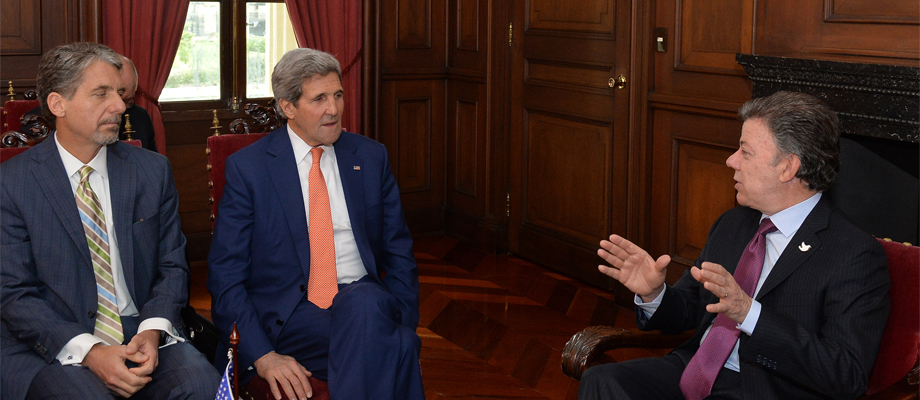 Presidente Santos y el Secretario de Estado de Estados Unidos John Kerry