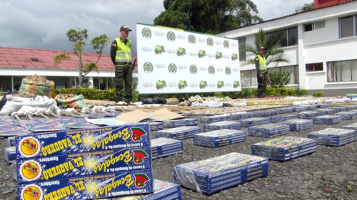 La Policía incautó una tonelada de pólvora en Popayán La Policía incautó una tonelada de pólvora en Popayán