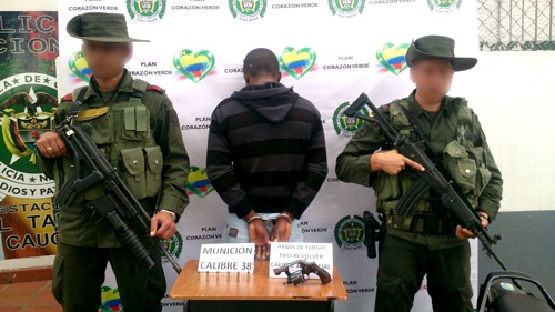 Capturado en El Tambo un hombre que portaba arma de fuego ilegal Capturado en El Tambo - porte de arma de fuego1