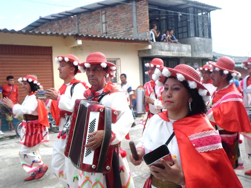 Carnavales de Negros y Blancos - Balboa - Cauca - Muestras Culturales Carnavales de Negros y Blancos - Balboa - Cauca - Muestras Culturales