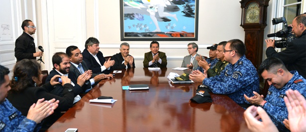 Gobierno y sindicatos del Inpec logran acuerdo para normalizar situación carcelaria Gobierno y sindicatos del Inpec logran acuerdo para normalizar situación carcelaria