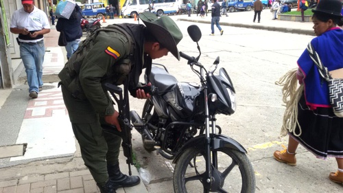 MOTO RECUPERADA EN SILVIA - CAUCA MOTO RECUPERADA EN SILVIA - CAUCA