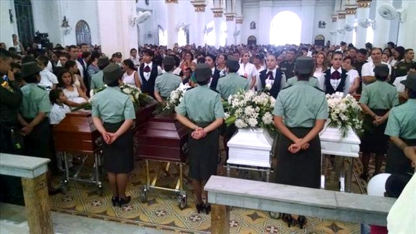 Marcha por los 4 niños asesinados en Florencia, Caquetá - Sepelio Marcha por los 4 niños asesinados en Florencia, Caquetá - Sepelio
