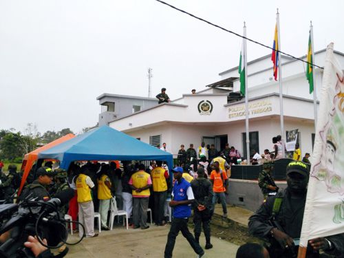 Subdirectora de la Policía Nacional, mayor general Luz Marina Bustos Castañeda, inauguró en Timbiquí estación de Policía 3