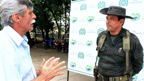 Coronel Ramiro Iván Pérez Manzano, comandante Departamento de Policía Cauca Con el Cdte. Departamento de Policía Cauca