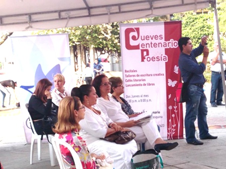Día de la poesía en el bulevar del río Cali Día de la poesía en el bulevar del río Cali - Leopoldo de Quevedo y Monroy