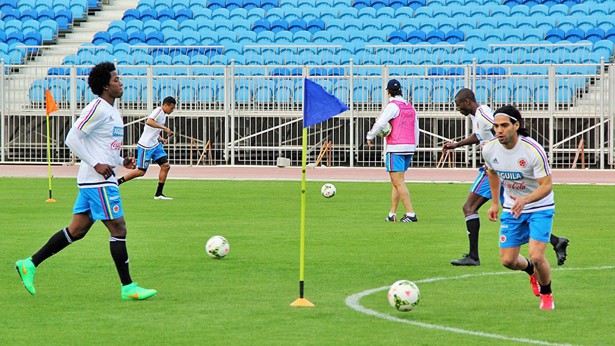 Selección Colombia entrena en Bahréin Selección Colombia entrena en Bahréin