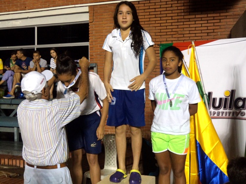 Nadadores caucanos se vistieron de oro en Neiva Nadadores caucanos se vistieron de oro en Neiva - Huila2