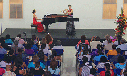Músicas en el Mundo, Cristina Casale, Patricia de No Recital-de-piano-y-flauta-(4)