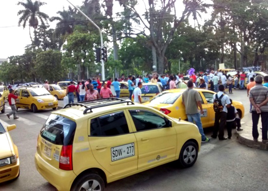 Protestas de prestadores de transporte público en Santander de Quilichao Transportadores de servicio público bloquean calles en Santander de Quilichao1