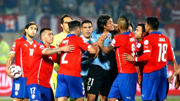 Conmebol abrirá expediente disciplinario a Jara por provocación a Cavani Conmebol abrirá expediente disciplinario a Jara por provocación a Cavani