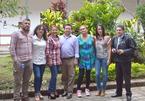 Unicauca apoya trabajo en red de emisoras comunitarias del Cauca Unicauca apoya trabajo en red de emisoras comunitarias del Cauca