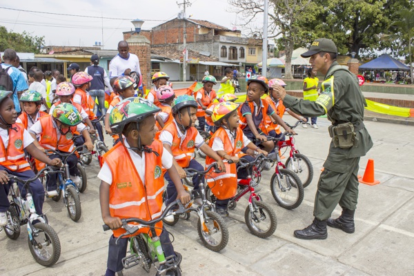 El Parque Móvil de Prevención Vial llegó a Villa Rica El Parque Móvil de Prevención Vial llegó a Villa Rica