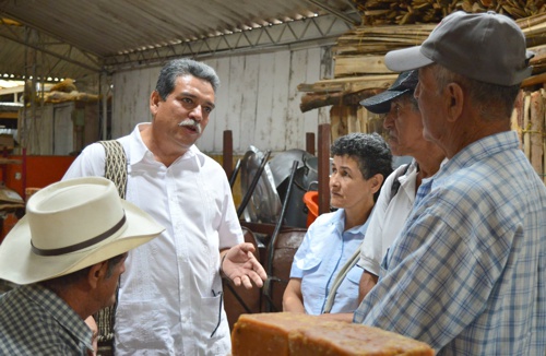 Gilberto Muñoz Coronado, dialoga con las comunidades Gilberto Muñoz Coronado, candidato a la Gobernación del Cauca2